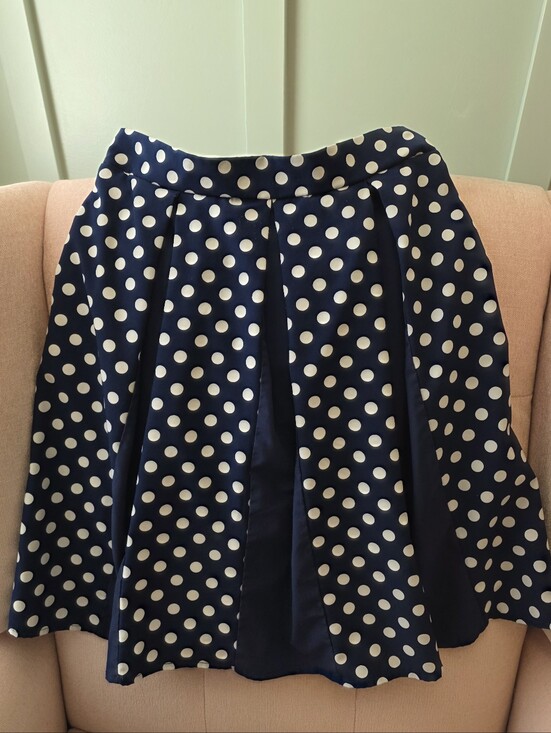 Modcloth Dresses & Skirts - Modcloth Navy and White Polka Dot Pleated Midi Skirt Medium